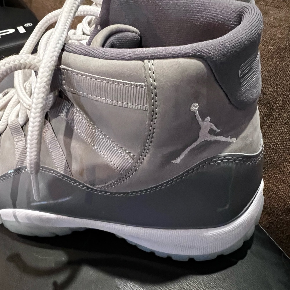 Nike Air Jordan 11 Retro Cool Grey, like new. Worn twice. No box. Men’s size10.5 - Picture 7 of 12